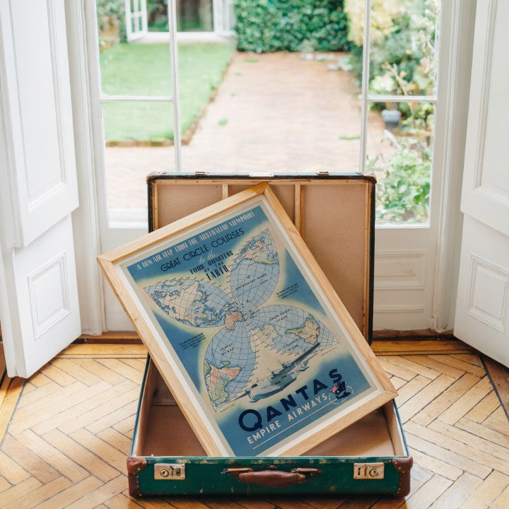 Australian Viewpoint - QANTAS - Vintage Travel Poster – Travel Posters